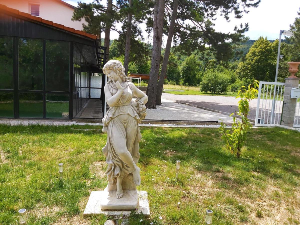 Divaca, Vila Srebrna Exterior foto